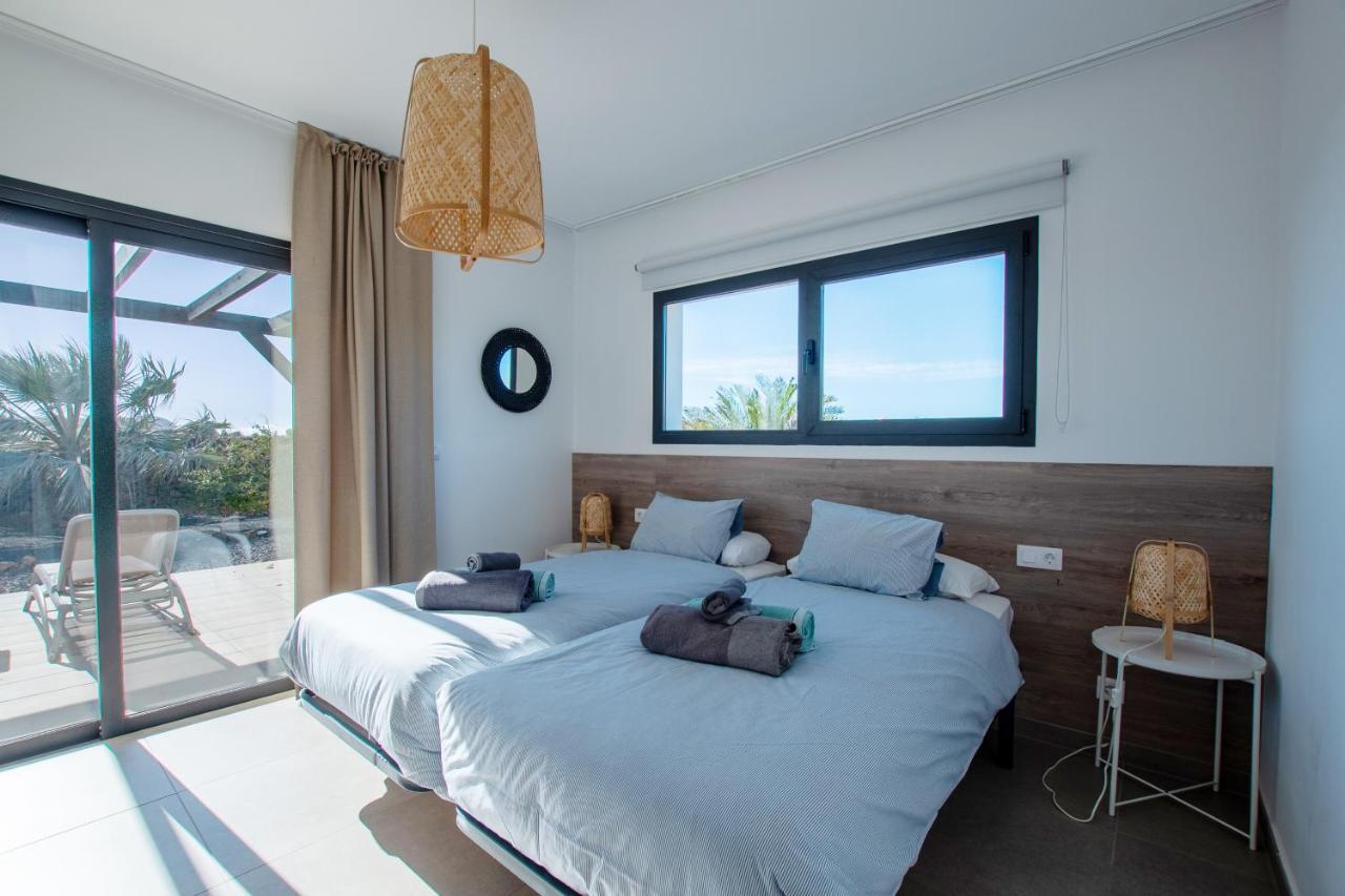 Heated & Shared Pool Villa Matriana 36A, North Shore Villas Лахарес Экстерьер фото